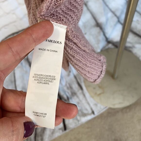 JustFab Sweater  - Picture 8 of 8